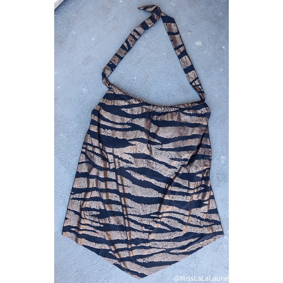 đ„NWT Magic Suit Halter with Built in Bra đđ” - Picture 1 of 7